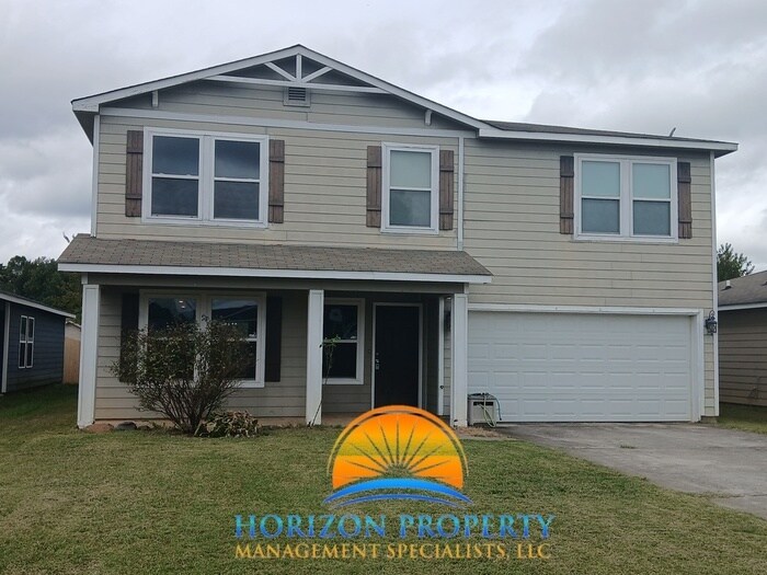 Foto principal - 15355 Tyler Mill Dr