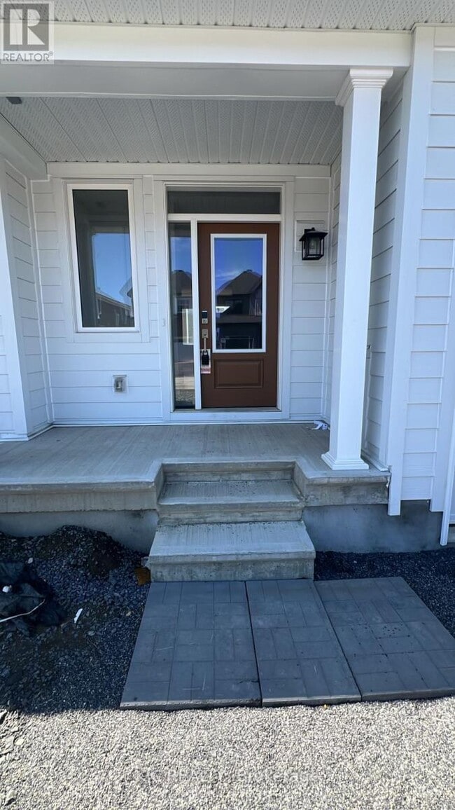 Building Photo - 950 Seagrave Ln