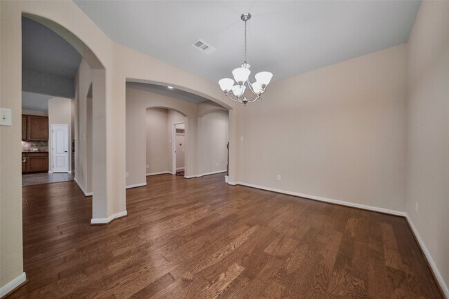 Foto del edificio - 25208 Forest Ledge Dr