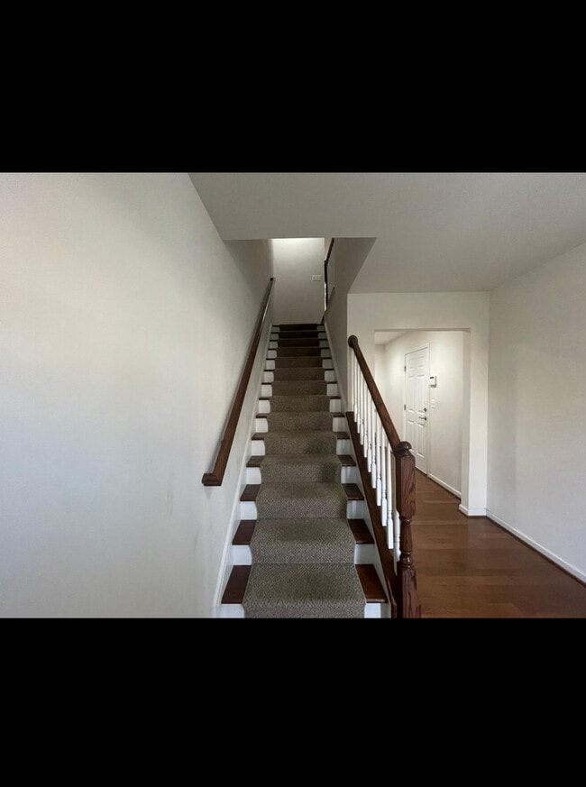 Building Photo - 8322 Heritage Crossing Ct