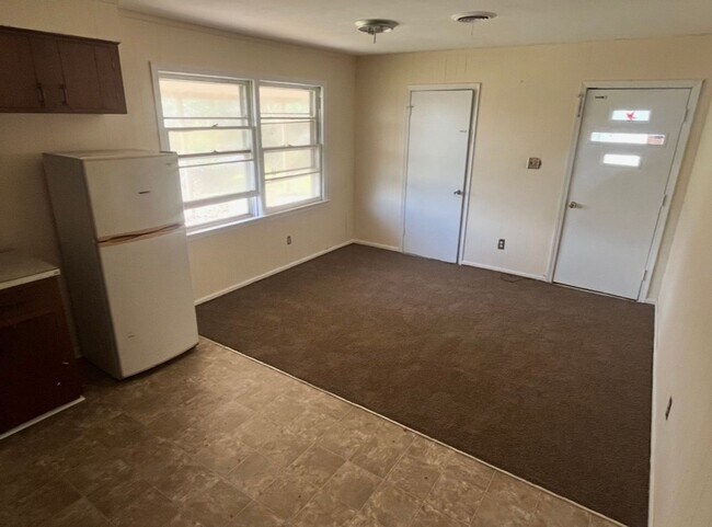 Foto del edificio - Brick Home in Quiet Cul-de-sac