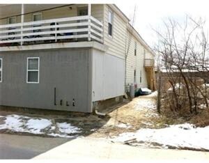 Building Photo - 39 Pond St