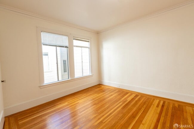 Building Photo - 3033 Franklin St