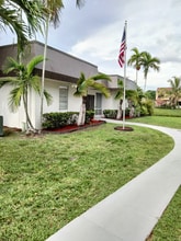 Building Photo - 10395 N Kendall Dr