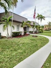 Building Photo - 10395 N Kendall Dr