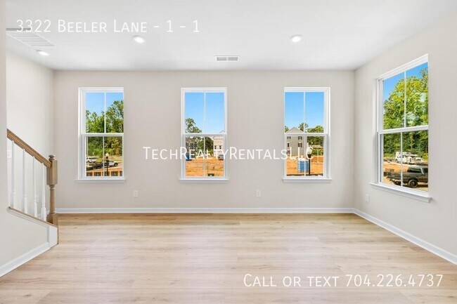 Foto del edificio - 3322 Beeler Ln