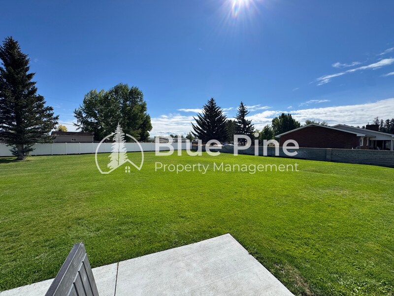 Building Photo - 9478 Garden Grove Ln