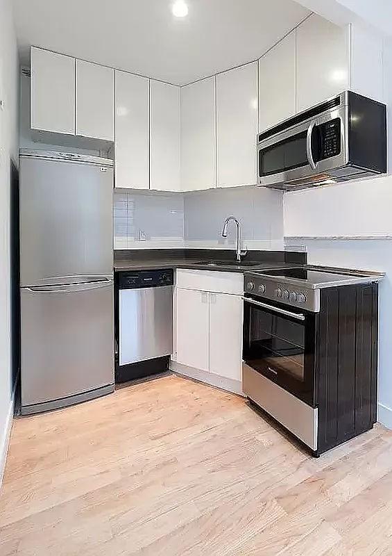 Building Photo - 1 bedroom in New York NY 10012