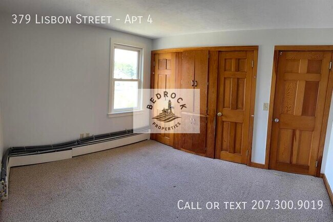 Foto del edificio - 379 Lisbon St