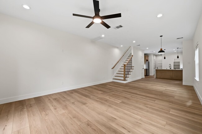 Building Photo - 8023 Easter St