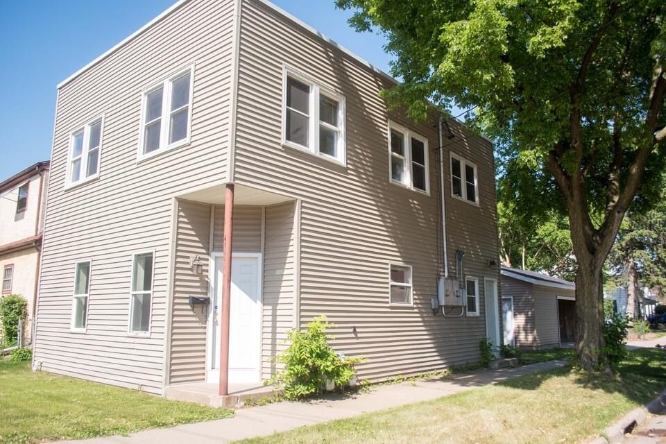 Primary Photo - 1000 Oakdale Ave
