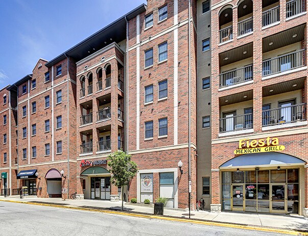 Building Photo - 120 South St