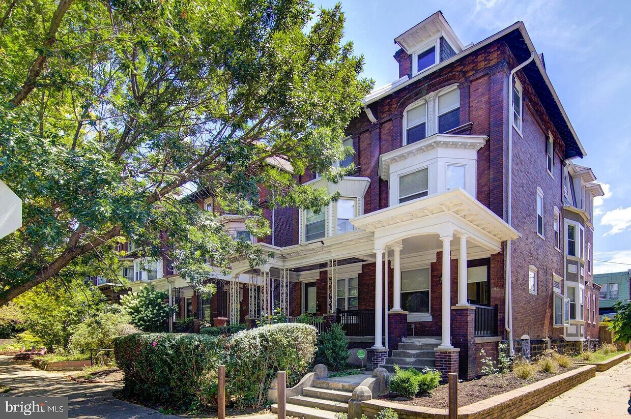 4946 Cedar Ave, Philadelphia, PA 19143 House Rental in Philadelphia