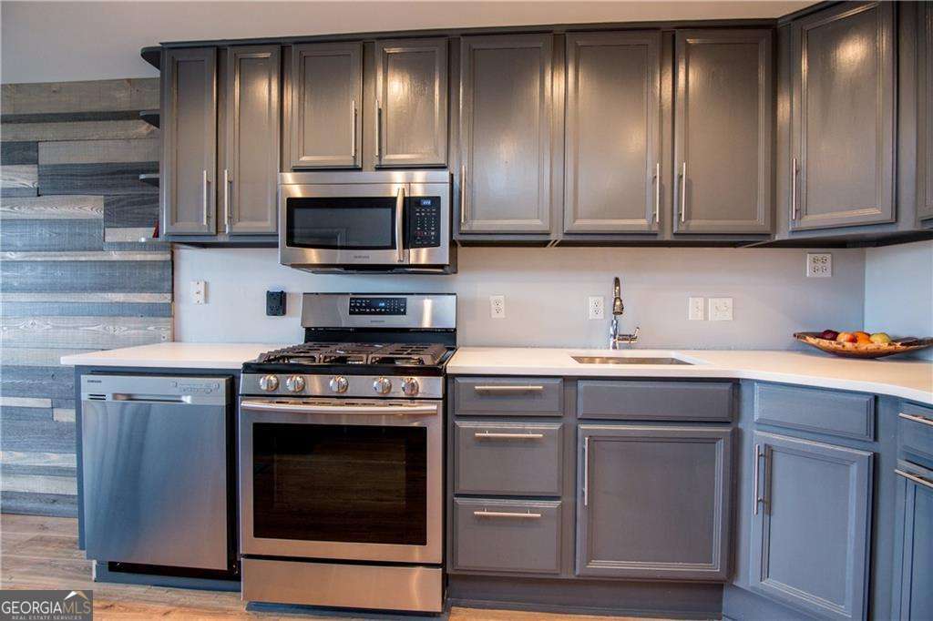 Foto principal - 215 Piedmont Ave NE