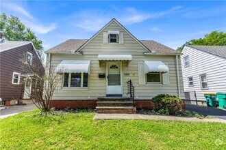 Building Photo - 15604 Benhoff Dr