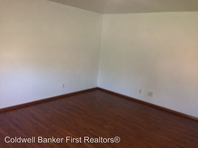 Foto del edificio - 316 NE Kingwood Pl