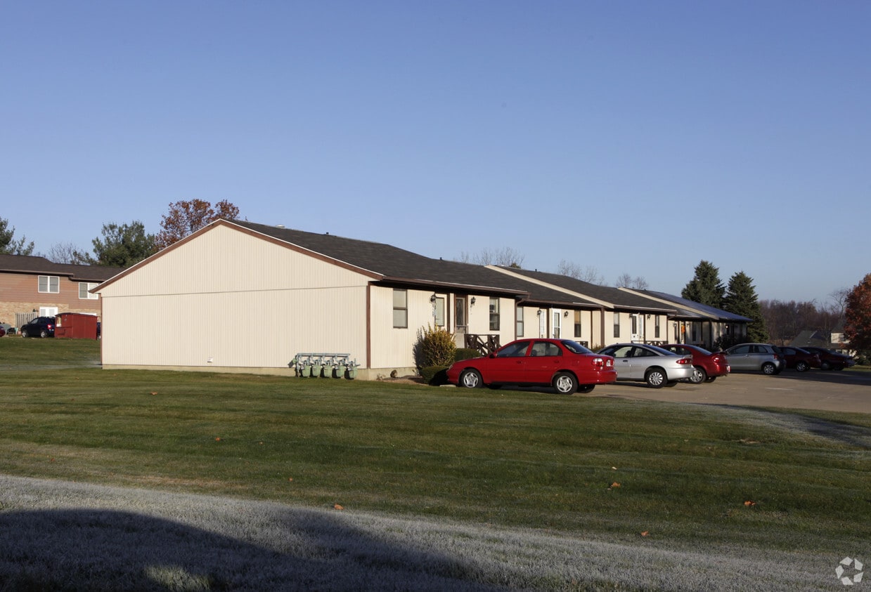 403421 Waterside Ave, Canal Fulton, OH 44614 Apartments in Canal