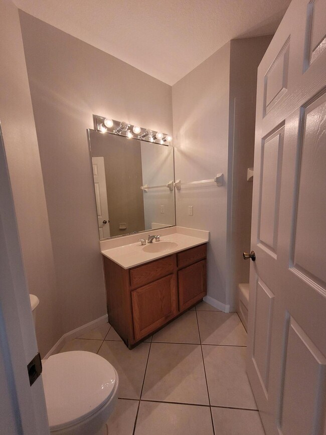 Foto del edificio - 8331 Mulligan Cir