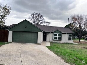 Building Photo - 569 Yellowstone Dr