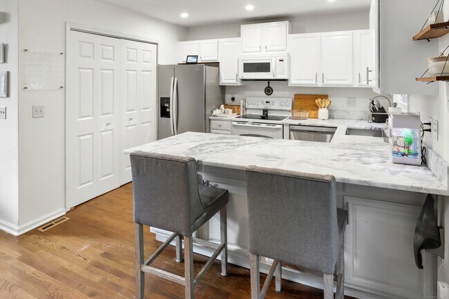 Building Photo - 107 Fawn Ridge Ln
