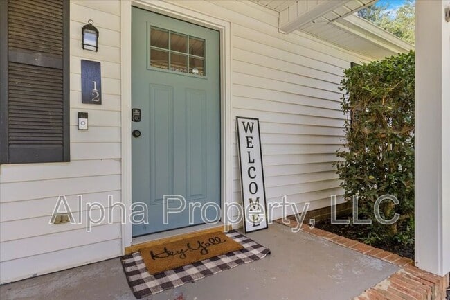 Foto del edificio - 12 Rawood Dr