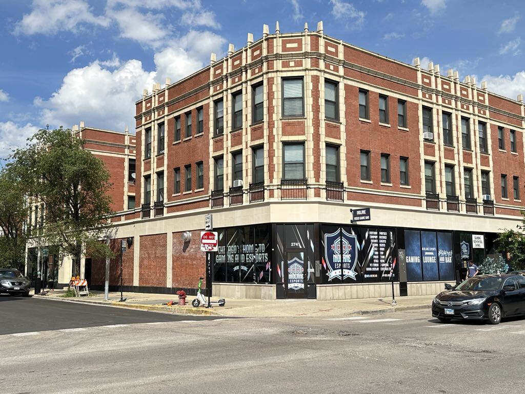 Primary Photo - 2737 N Spaulding Ave