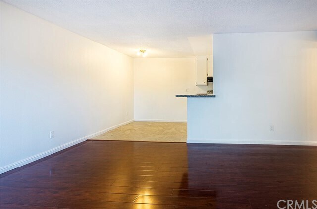 Foto del edificio - 2300 S Hacienda Blvd