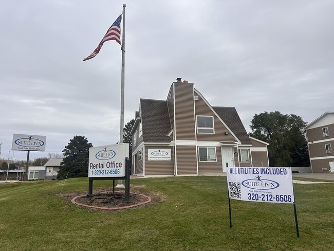 Building Photo - Suite Liv'N - Willmar