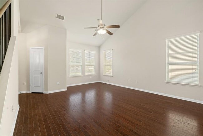 Foto del edificio - 1704 Willow Vista