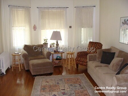 Primary Photo - 674 Centre St
