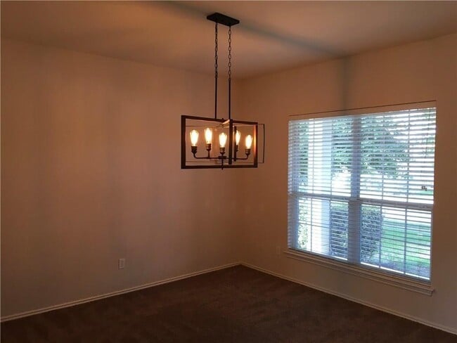 Building Photo - 3523 Shiraz Loop