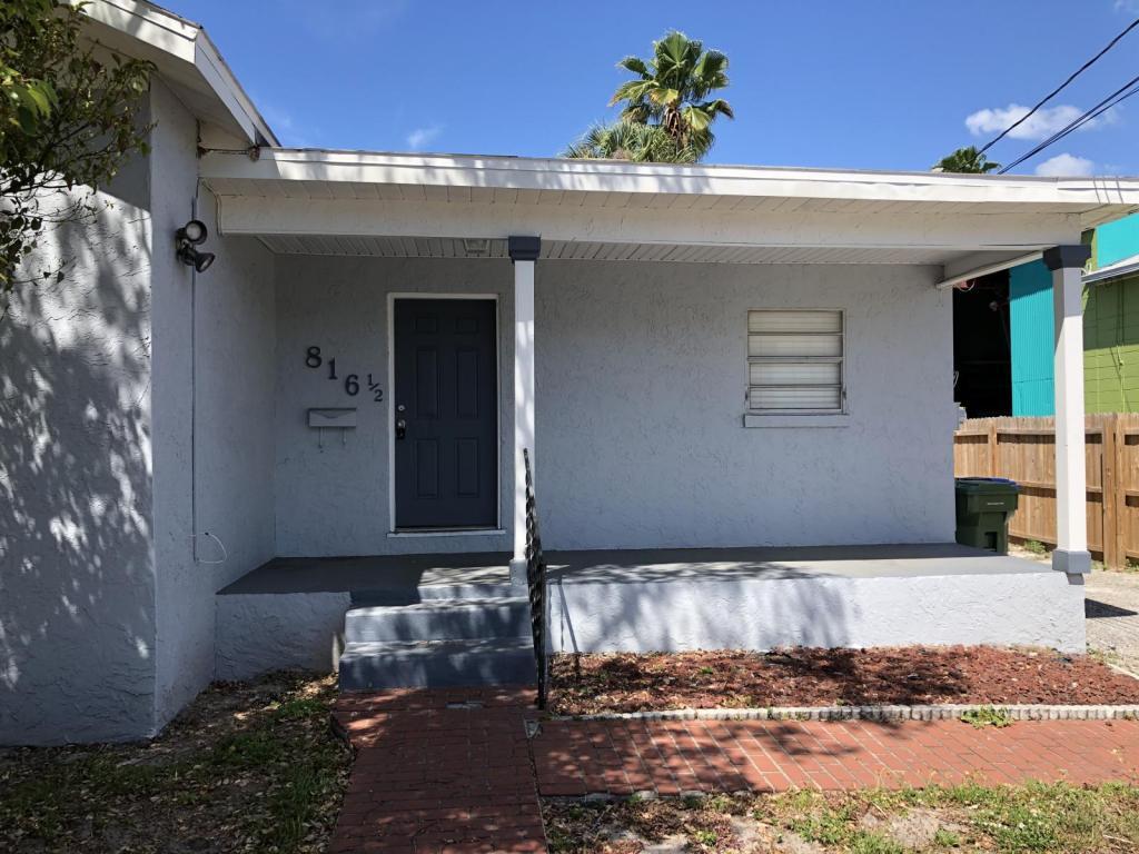 Foto principal - 816 1/2 E Curtis St