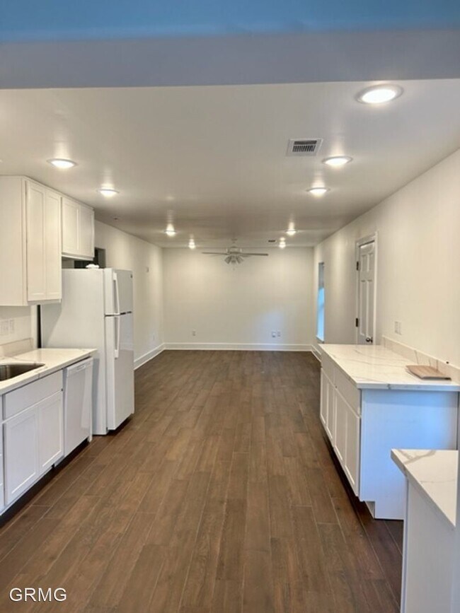 Building Photo - 2 br, 2 bath House - 1018 W. 25th Ave - SFR