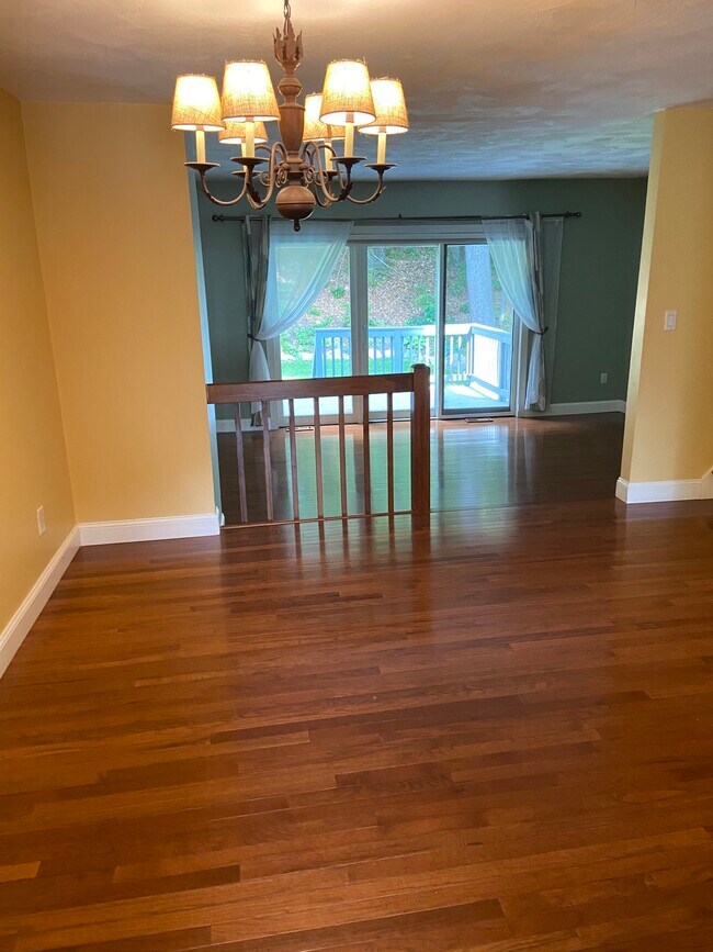 Foto del edificio - 31 Blithewood Avenue, Unit 701