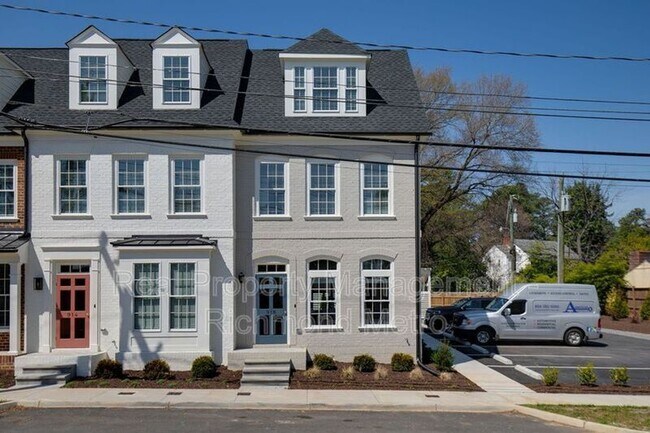 Foto del edificio - 918 Charles St