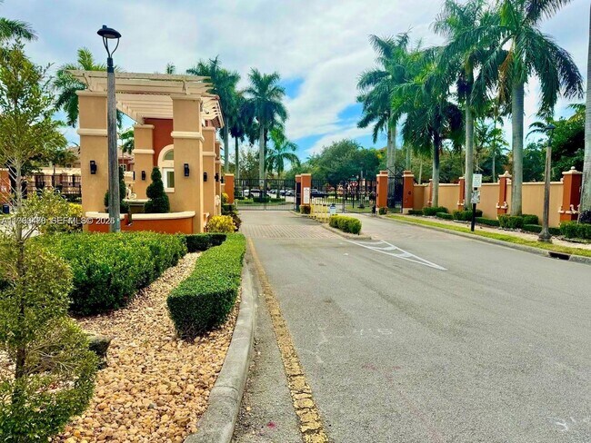 Foto del edificio - 2584 SW 122nd Terrace