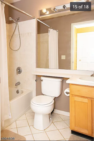 Foto del edificio - 101 Pointe of Woods Dr