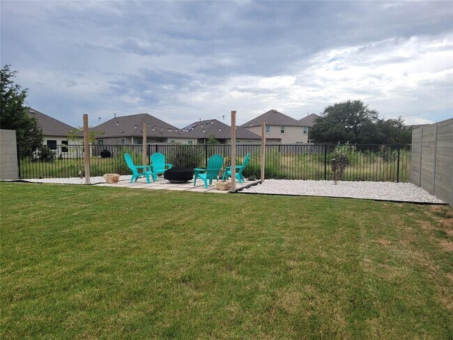 Foto del edificio - 432 Wolf Springs Rd