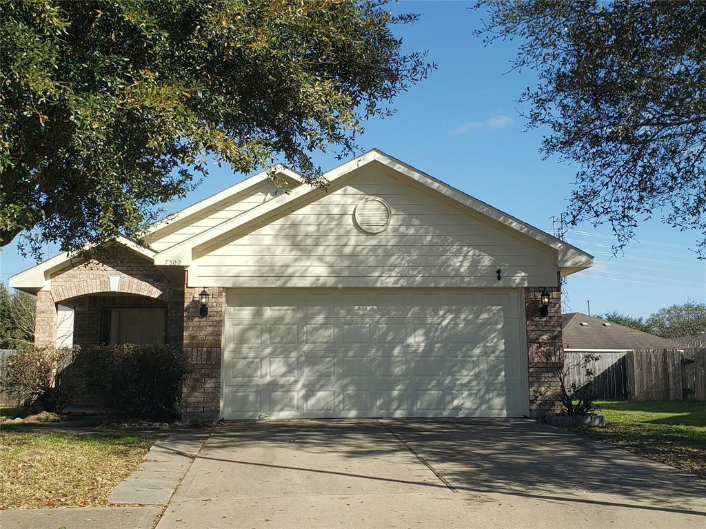 Primary Photo - 7302 Legacy Pines Dr
