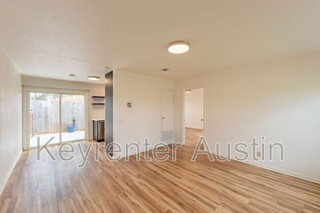 Building Photo - 5109 Overbrook Dr