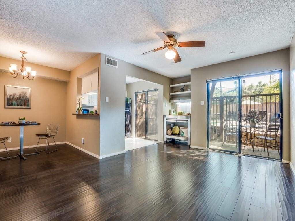 Primary Photo - 4800 Northway Dr
