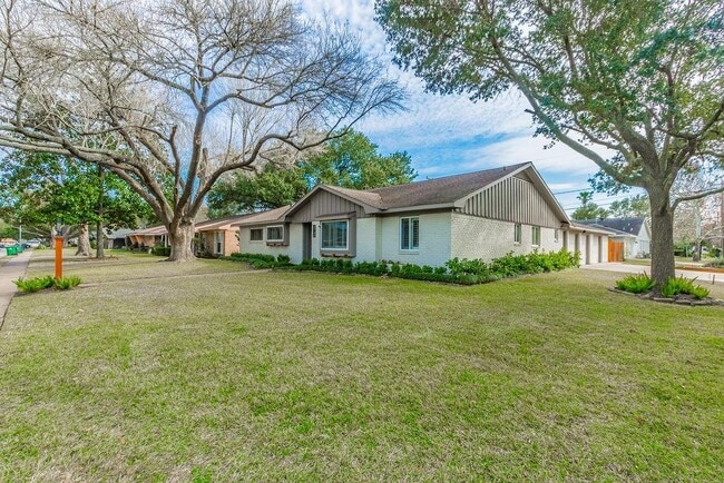 Building Photo - 4745 Spellman Rd