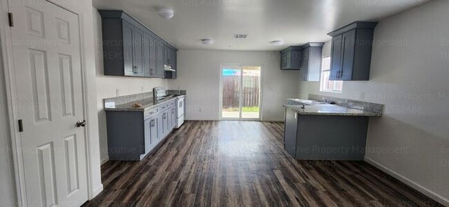Building Photo - 3 Bedroom 1 Bath Rental Terms $1,950 Rent ...