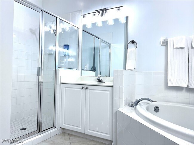 Foto del edificio - 7880 Mahogany Run Ln