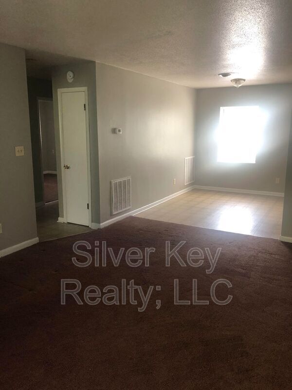 Building Photo - 1206 Knoxville Ave