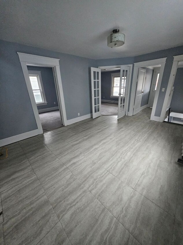 Foto principal - 1123 E 24th St