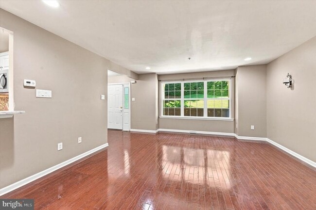 Building Photo - 278 Flagstone Rd