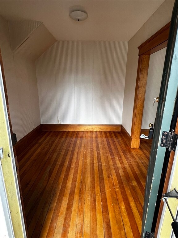 Building Photo - 136 Maywood St