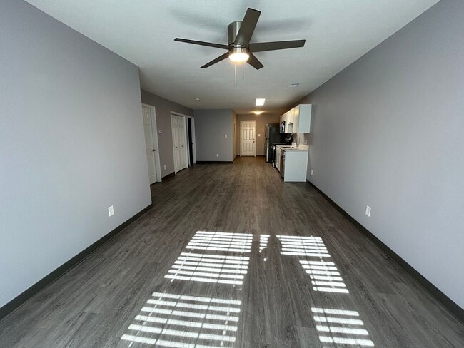 Foto del edificio - 58-60 Morning Dr