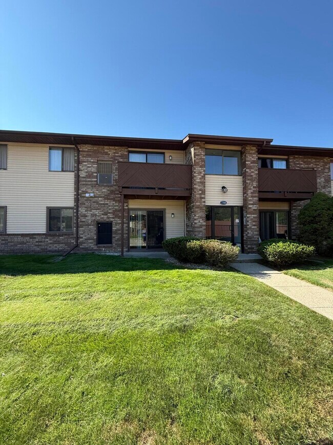 Foto del edificio - 7708 Manor Cir